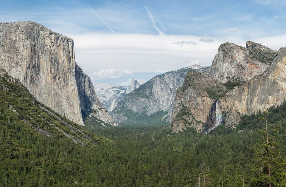 Tunnel View of Yosemite Valley, El Capitan and Bridalveil Fall